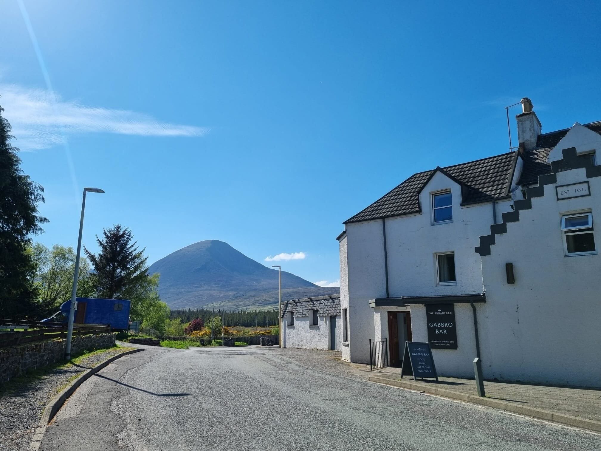 Photo - Broadford Hotel