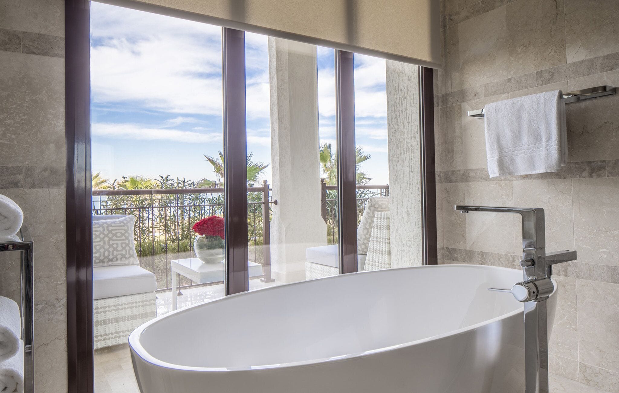 suite (mediterranean) | bathroom | separate bathtub and shower, deep-soaking bathtub, free toiletries