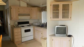 Quarto solteiro econômico, 1 cama Queen, acessível, ao lado da montanha | Cozinha americana privada | Cafeteira/chaleira