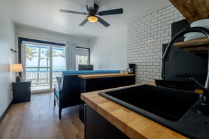 32-inch LCD TV with cable channels, TV