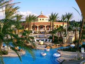 Outdoor pool, a heated pool - Elite end unit, sleeps 10, 5 min walk to pool, many extras. Close to Disney. (Davenport)