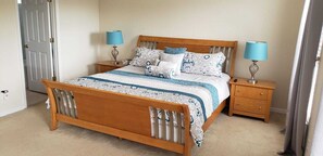 4 bedrooms, in-room safe, iron/ironing board, travel cot