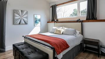 1 slaapkamer, een strijkplank/strijkijzer, reisbedje, gratis wifi