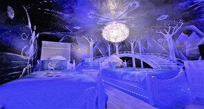 6 bedrooms, in-room safe, iron/ironing board, travel crib