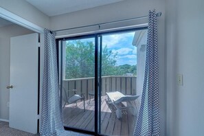 Interior - Siesta Key Beach Condo • 2BR, 3 bed, 2 1/2 bathroom, Duplex Condo • Heated Pool (Siesta Key)