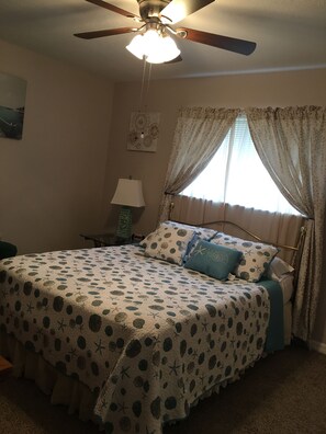 2 Schlafzimmer, Zimmersafe, Bügeleisen/Bügelbrett, kostenloses WLAN