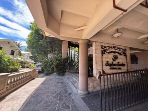 Front of property - Sophia Suites Residence Hotel (Cebu City)