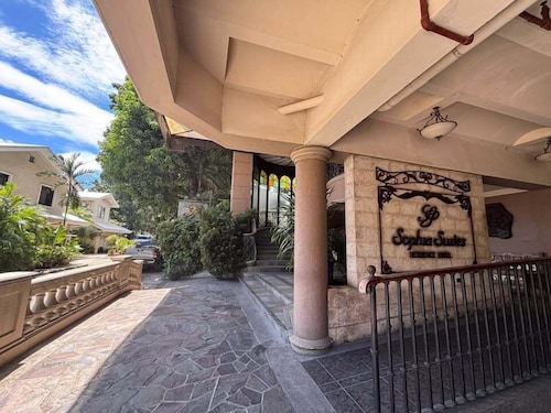 Sophia Suites Residence Hotel