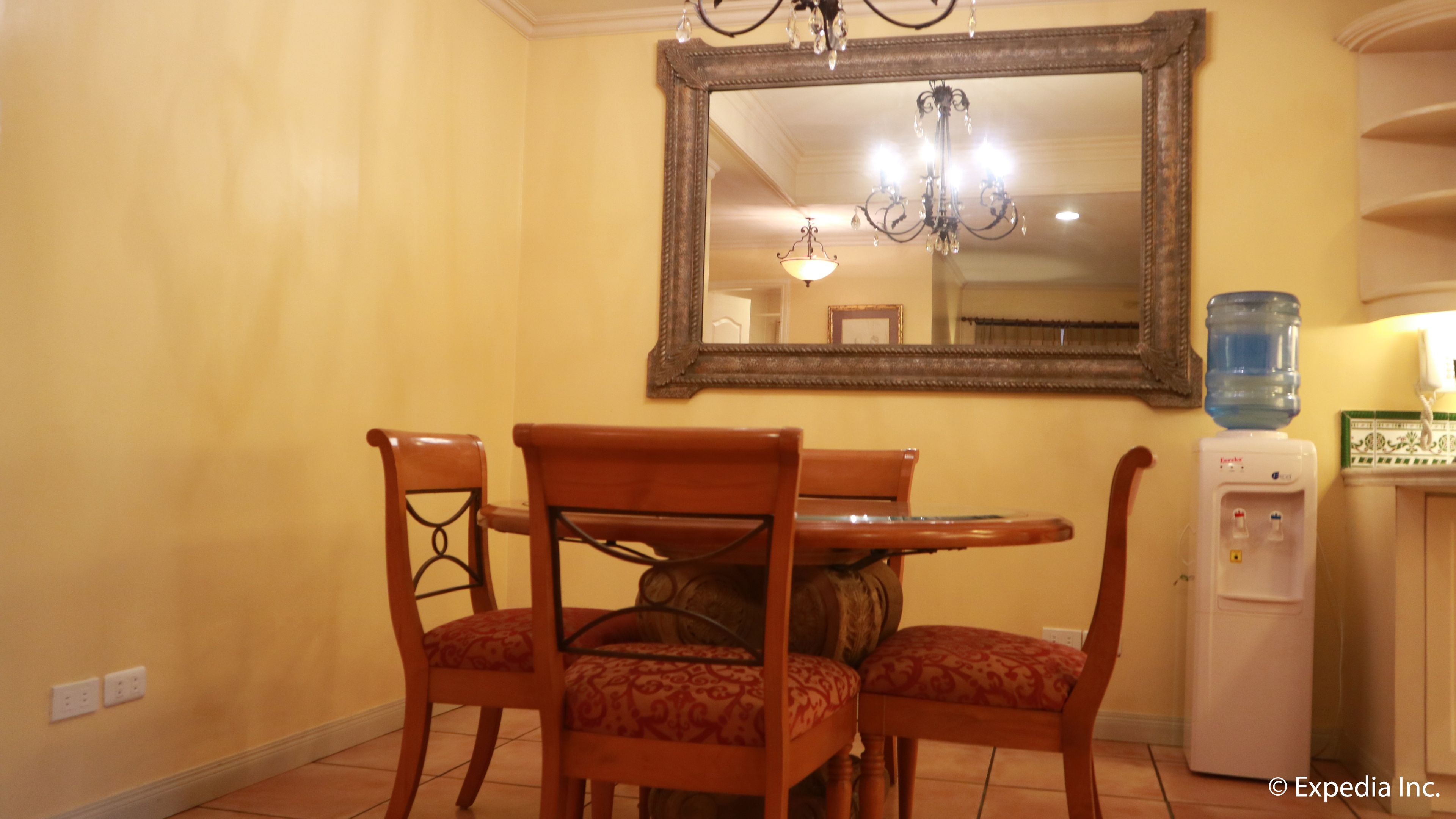 Photo - Sophia Suites Residence Hotel