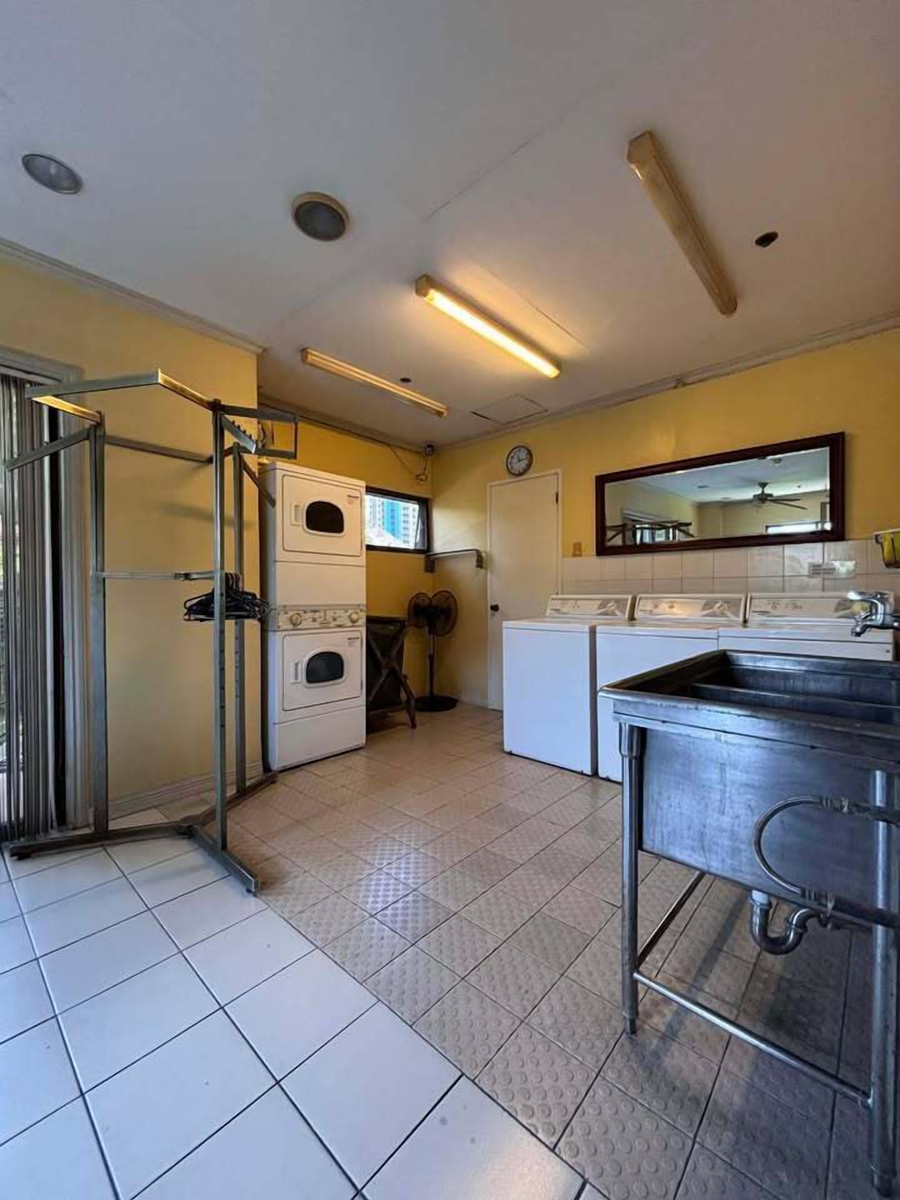 Photo - Sophia Suites Residence Hotel
