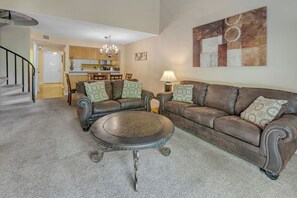 TV, fireplace, DVD player