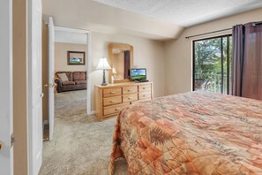 2 bedrooms, iron/ironing board, Internet, bed sheets