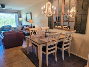 Dining - Perfect condo in foothills of the Catalina Mountains with Spectacular Views (Tucson)