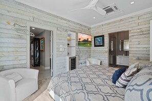 5 bedrooms, iron/ironing board, travel crib, free WiFi