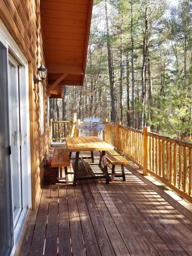 Cairn Cabin:
Free children's book to young readers!