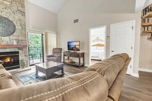 TV, fireplace, DVD player