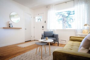 Living area - The Modern Yellow Door Home with Beautiful Outdoor Spaces (Colorado Springs)