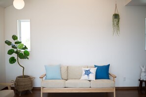 Flat-screen TV - The Pool Resort Villa ICHIGOICHIE (Onna)