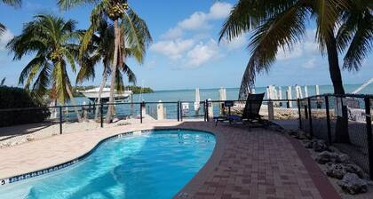 Näkymät ~ Allas ~ Yksityinen poreallas ~ Dock ~ Heaven !!!