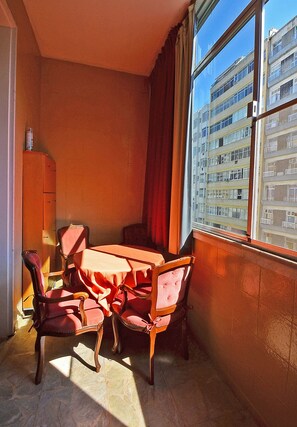 Apartment 408 | Living area - LineRio Copacabana Family Residence 346 (Rio de Janeiro)