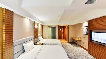 Double Room | Minibar, desk, blackout curtains, free WiFi