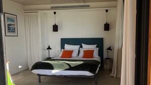 3 bedrooms, soundproofing, iron/ironing board, travel crib