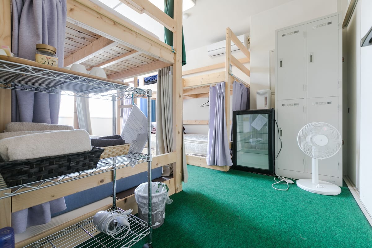 Phòng 4 cơ bản, nhiều giường (Private room, B, with lock) | Két bảo mật tại phòng, truy cập Internet không dây miễn phí