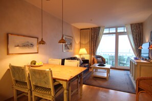 Interior - Stylish, cozy apartment with fantastic sea views from the balcony (Norderney)