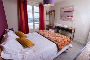 6 Schlafzimmer, Zimmersafe, Bügeleisen/Bügelbrett, Reisekinderbett