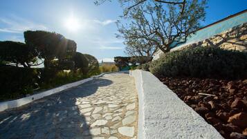 Enceinte de lâhĂ©bergement