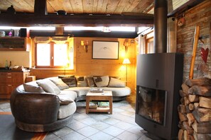 Télévision, lecteur de DVD, chaßne hi-fi