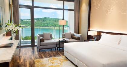 Minyoun Langzhong Ancient City Resort