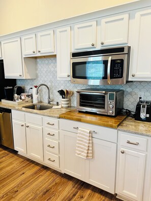 冰箱、微波炉、洗碗机、茶具/咖啡用具