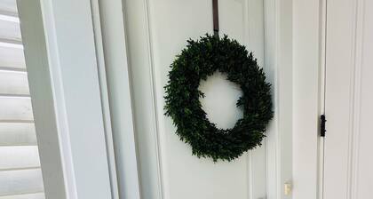 Studio Near the Plantations