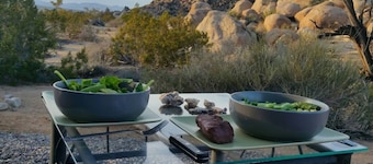 Rancho Rockotillo -  Breakfast in the Boulders next-door to National Park !