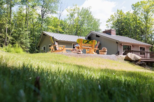The Real Vermont All Seasons Get-Away Home - Part of Queche Lakes Country Club