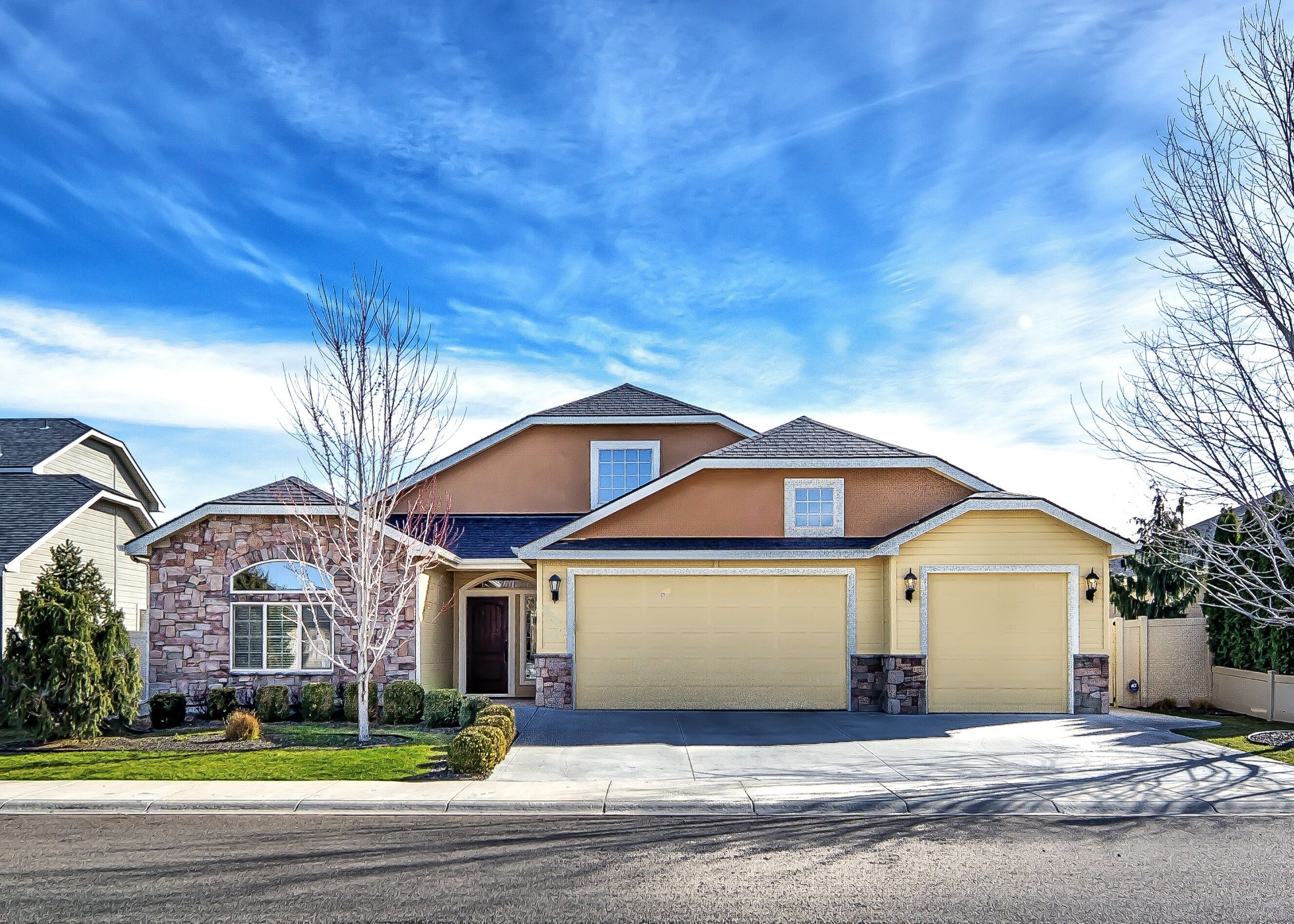 5 BDRM on Park close to Everything!