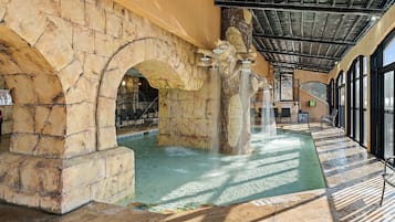 Piscine couverte, piscine chauffée