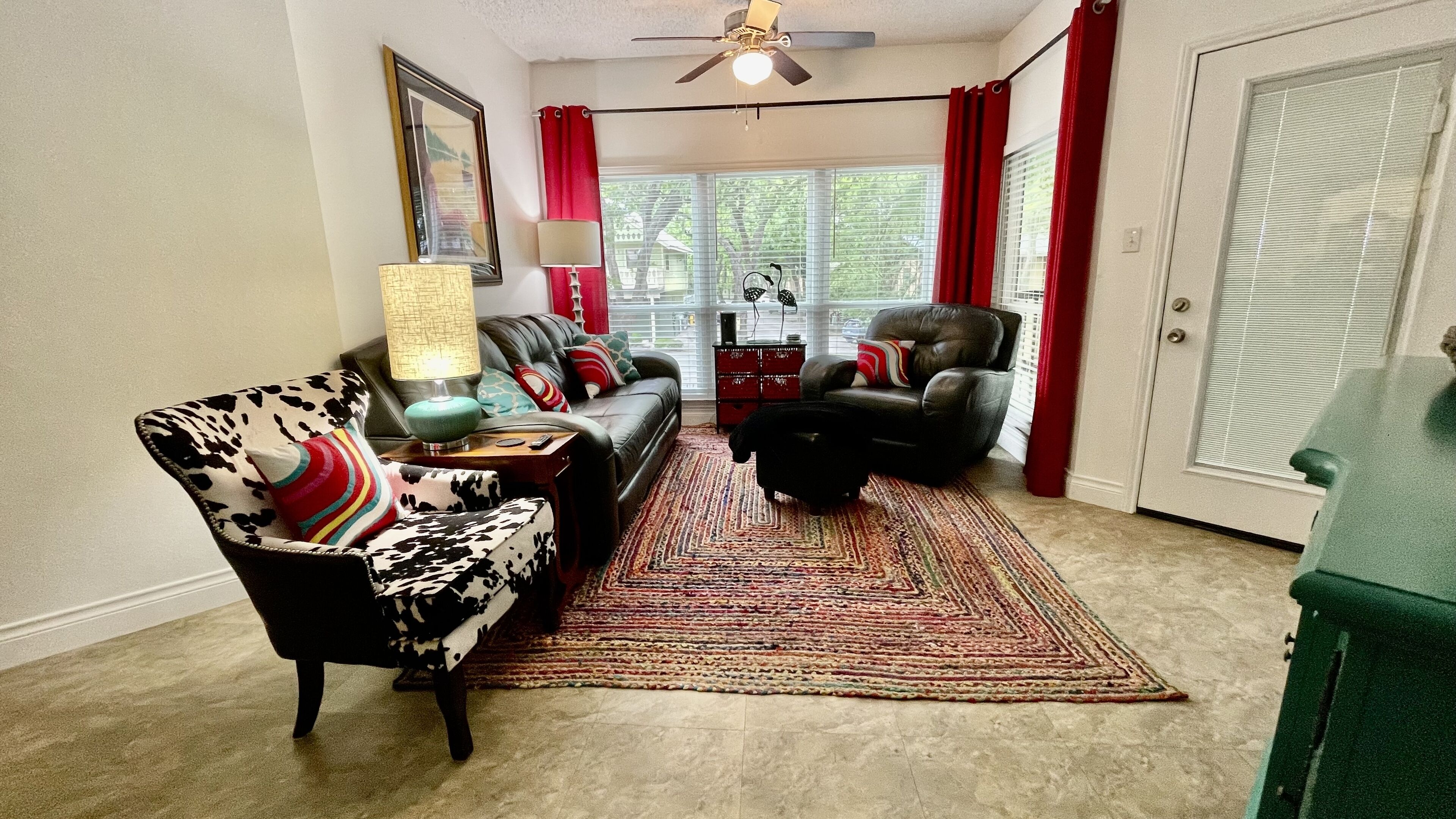 Updated Single Story Comal River Condo With Pool-walk To Downtown Nb - New Braunfels, TX