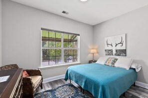 3 Schlafzimmer, Bügeleisen/Bügelbrett, WLAN, Bettwäsche