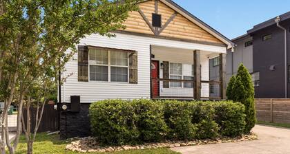 Location, location, location!! Close to the action & plenty of space!