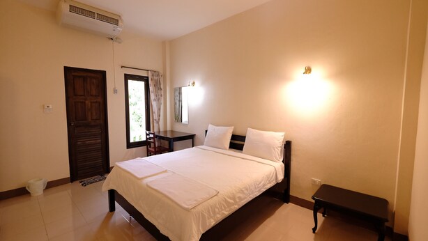 Standard Room | Katil lipat simpan/tambahan, Wi-fi percuma 