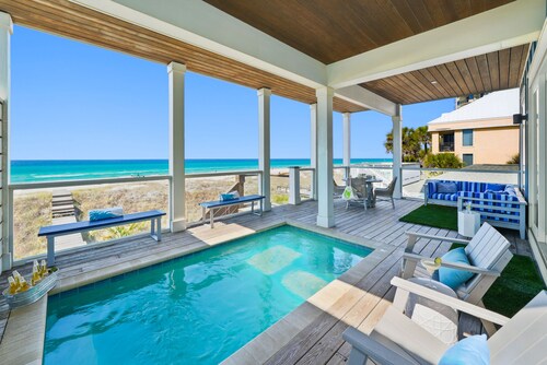"French Kiss" Beachfront + Private Pool
