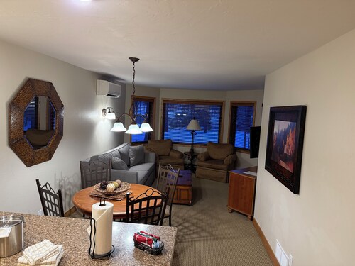 Modern condo in scenic Egg Harbor! Heart of Door County!