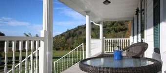 House · Awesome Flat Top Farmhouse - Ashwood Rentals