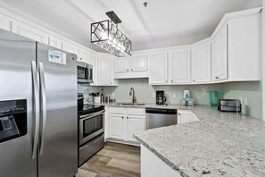 Unclassified image, 2 of 24, button