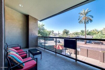 Lux Heated Pool+Hot Tub Space Old Town