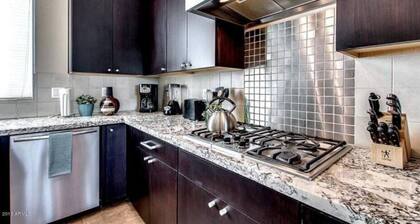 Lux Heated Pool+Hot Tub Space Old Town