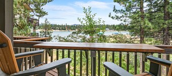 Lakefront - Boat Dock! Hot Tub! Close to Slopes, Beautiful!