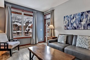 Smart TV, fireplace, table football, stereo